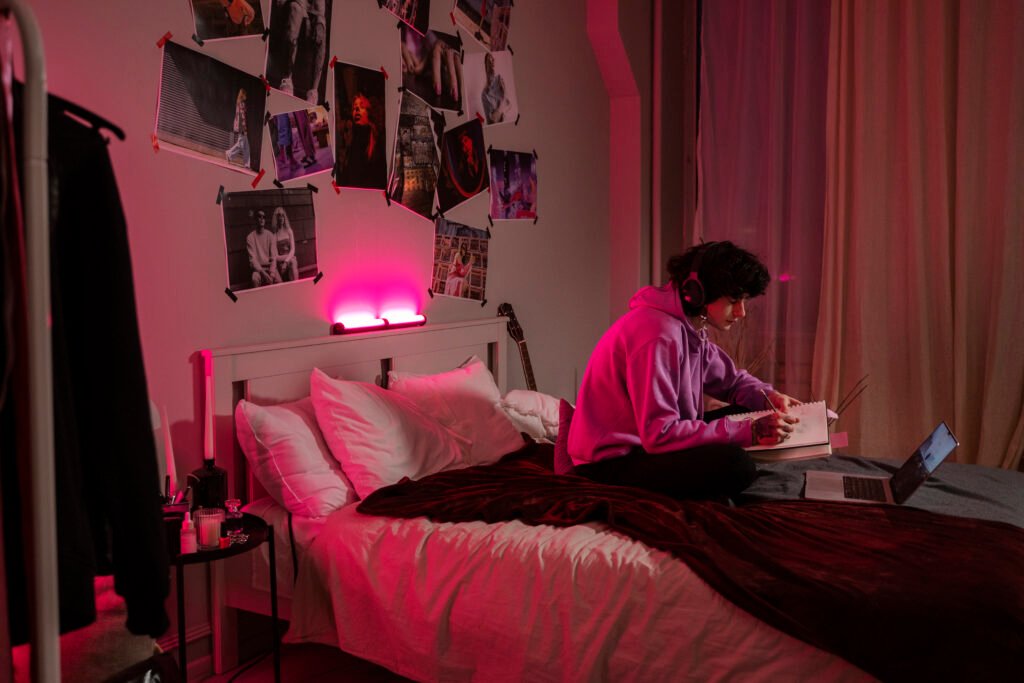 Ideas For Teenage Room Decorating